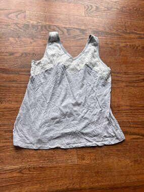 Gray Lace Trim Tank Top Cami V-Neck Floral Detail | Soft Sz S